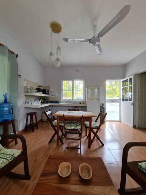 Apartament Casa Perla Marina, Pequena Casa Frente A La Playa. El Cuyo Zewnętrze zdjęcie